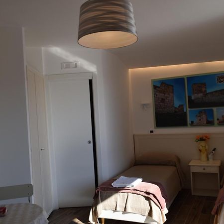 Domus Al Corso Con Servizio B&B Каноса ди Пулия Екстериор снимка