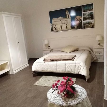 Domus Al Corso Con Servizio B&B Каноса ди Пулия Екстериор снимка