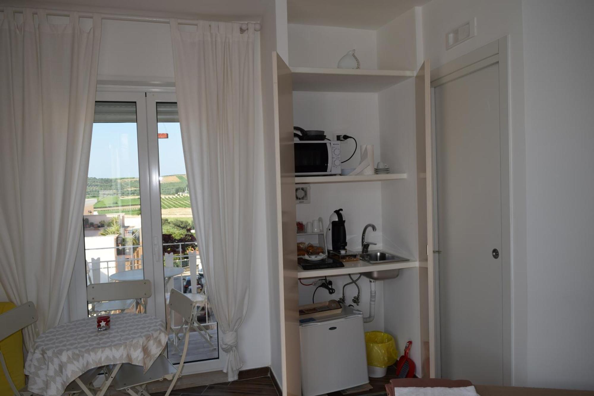 Domus Al Corso Con Servizio B&B Каноса ди Пулия Екстериор снимка