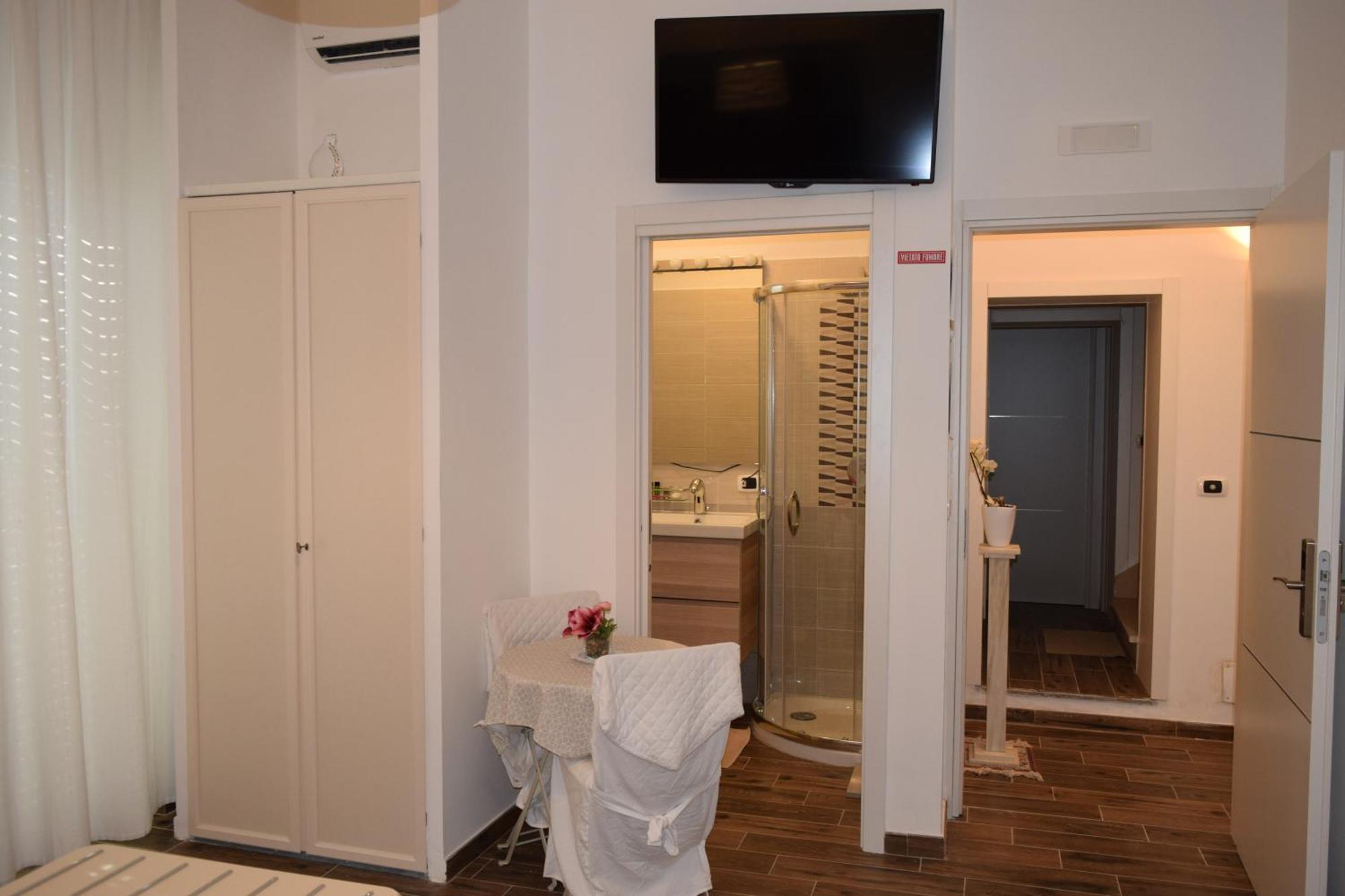 Domus Al Corso Con Servizio B&B Каноса ди Пулия Екстериор снимка