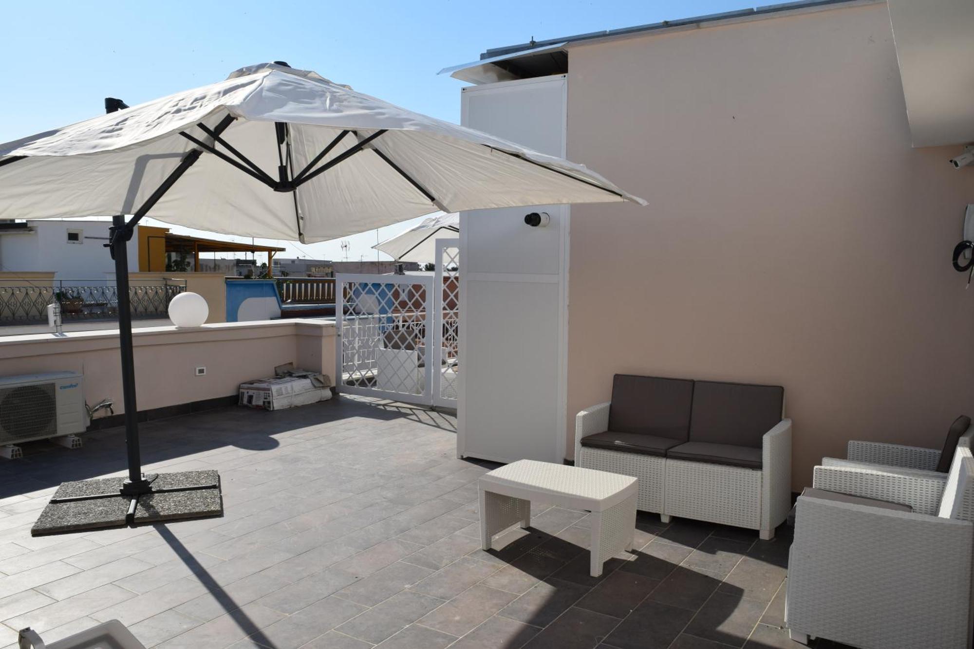 Domus Al Corso Con Servizio B&B Каноса ди Пулия Екстериор снимка