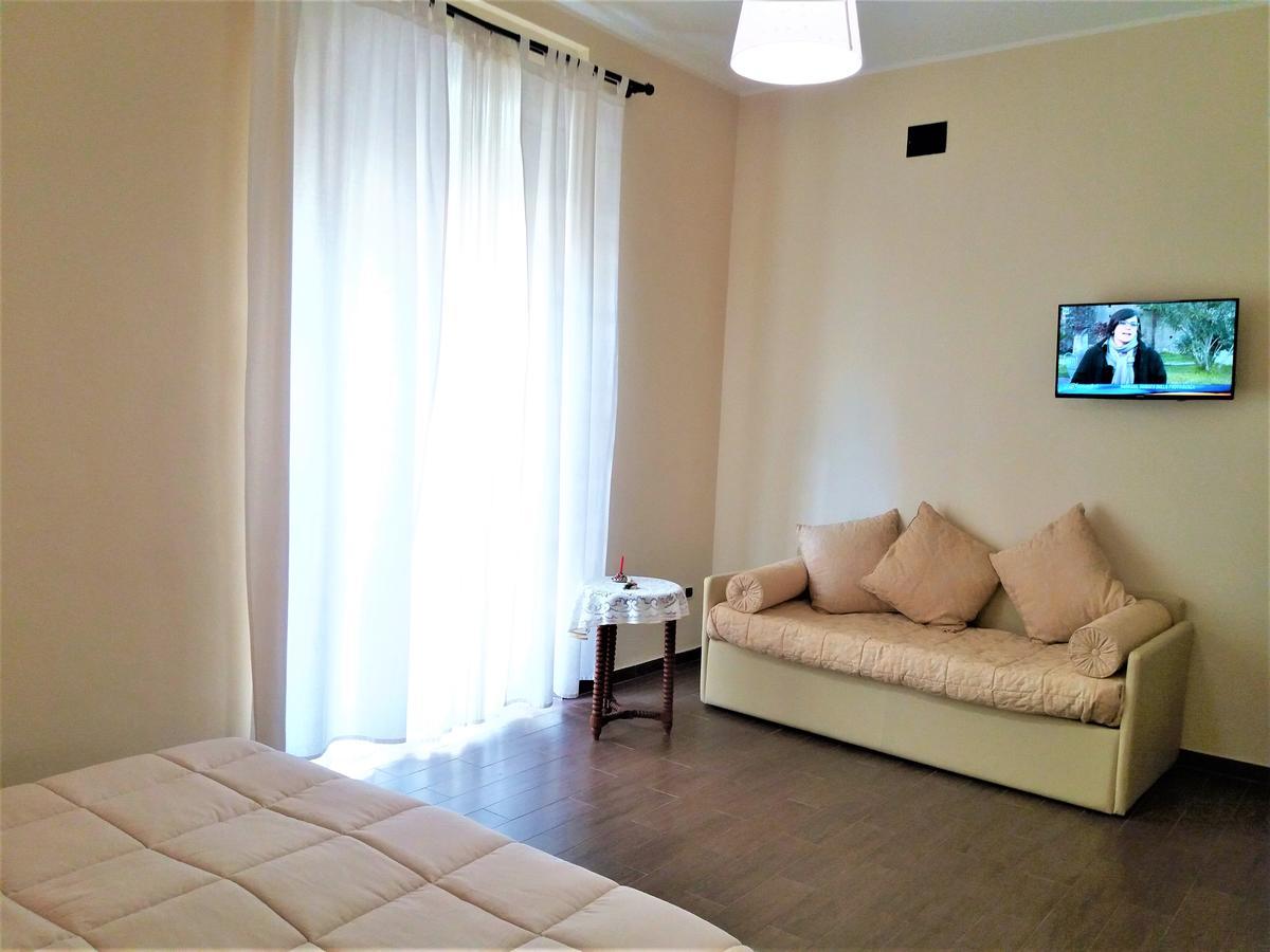 Domus Al Corso Con Servizio B&B Каноса ди Пулия Екстериор снимка